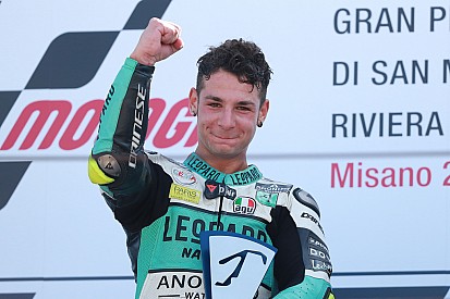 Lorenzo Dalla Porta, la prima vittoria nel Mondiale Moto3 nel segno del 48