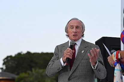 Jackie Stewart juge "irresponsable" le geste de Vettel à Bakou