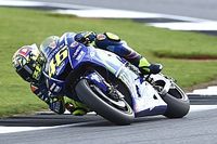 Rossi passa em exame médico e irá para a pista em Aragón