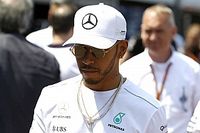 Hamilton se diz "devastado" ap&oacute;s classifica&ccedil;&atilde;o