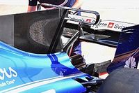 Sauber introduce un T-wing al estilo de McLaren
