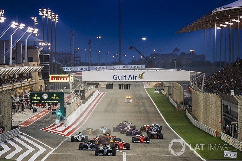 Valtteri Bottas, Mercedes F1 W08, Sebastian Vettel, Ferrari SF70H, Lewis Hamilton, Mercedes F1 W08, 