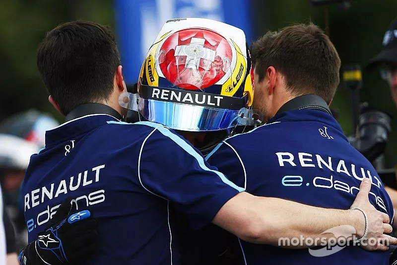 Le vainqueur S&eacute;bastien Buemi, Renault e.Dams