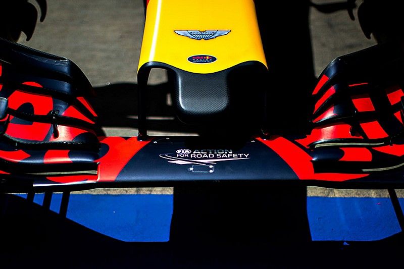 Aston Martin logo on the Red Bull Racing RB12 nosecone