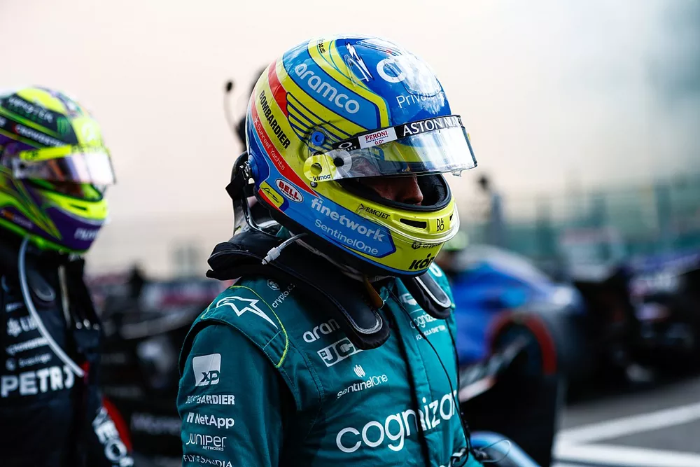 Fernando Alonso, Aston Martin F1 Team, in Parc Ferme