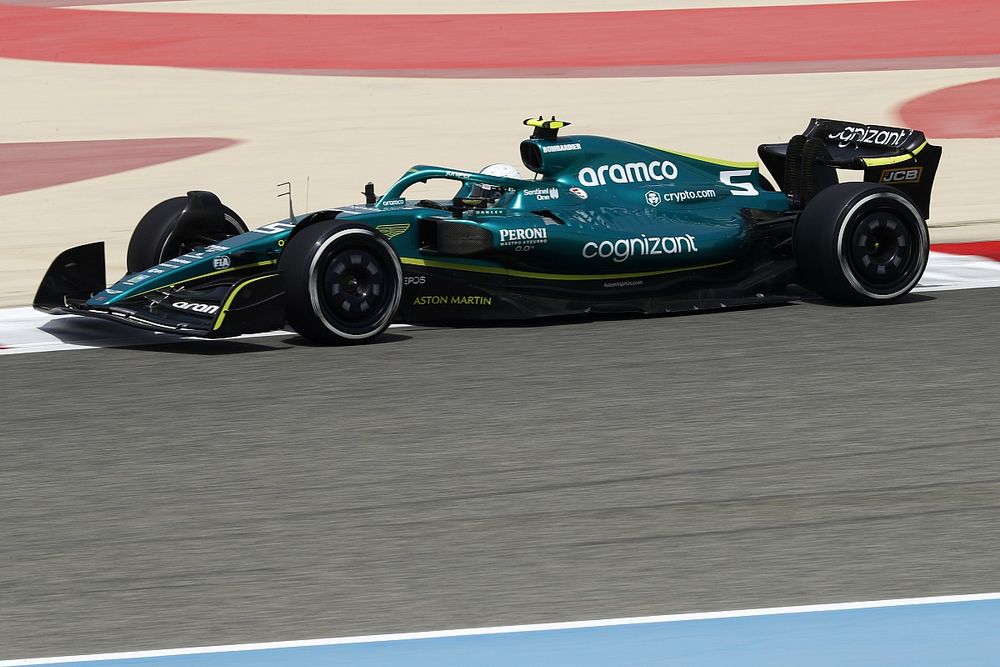 Sebastian Vettel, Aston Martin AMR22

