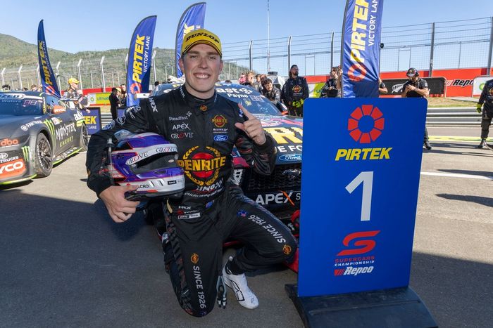 Supercars Taupo: Ford drivers lock out opening two podiums