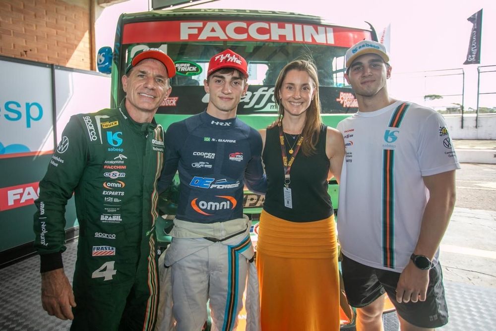 Felipe Giaffone, Tito Giaffone, Alice Giaffone e Nic Giaffone