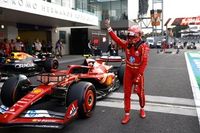 Sainz vuela y logra la pole en México con Verstappen y Norris detrás