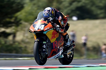 Brno Moto2: Oliveira wins thrilling four-way fight