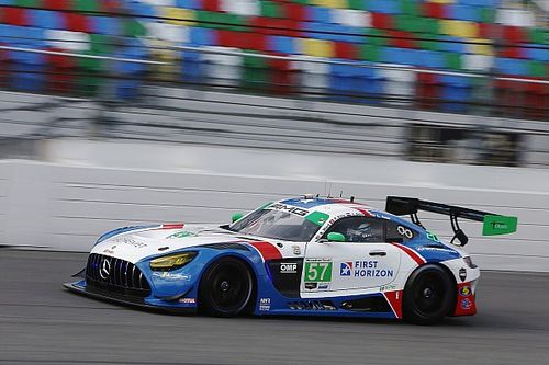 Auer suffers back injury in Rolex 24 practice shunt