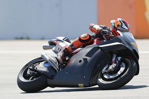 Espargar&oacute;: "Pedrosa hizo la Honda de Stoner y M&aacute;rquez, y ahora har&aacute; la KTM"