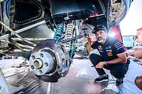 Al Attiyah apunta la debilidad de Prodrive en el Dakar 2024