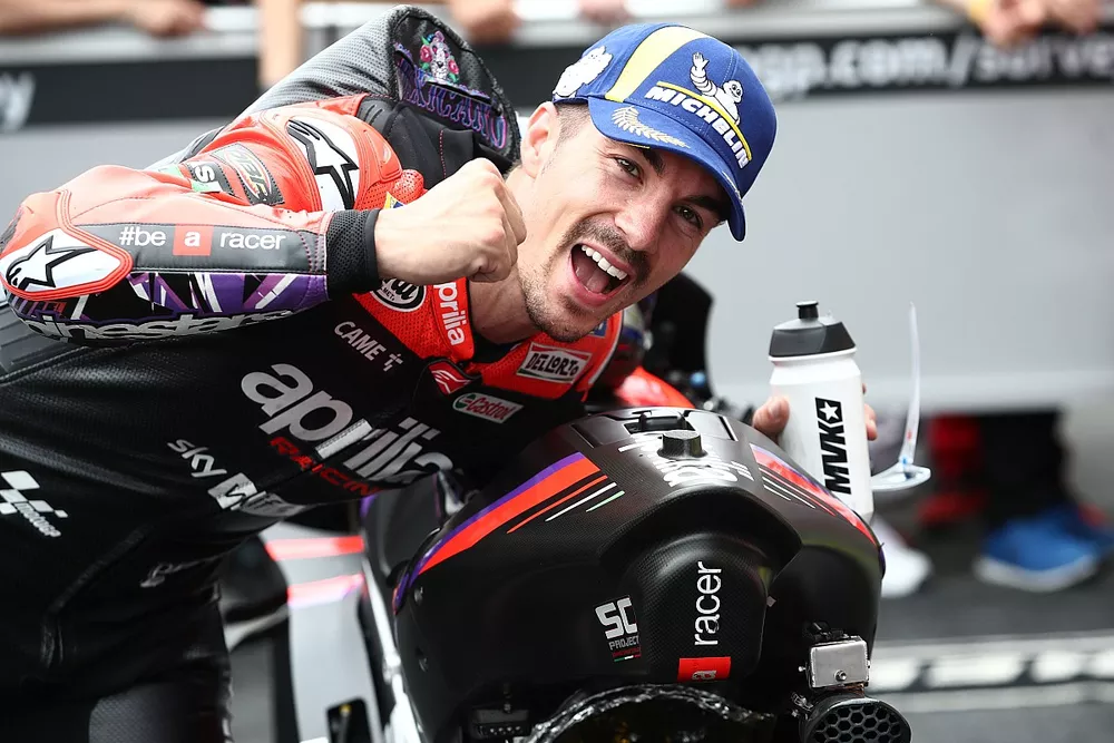 Maverick Vi&ntilde;ales, Aprilia Racing Team