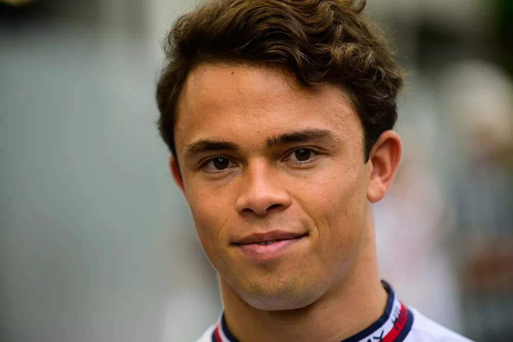 Nyck de Vries, pilote de r&eacute;serve, Mercedes