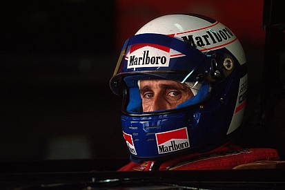 Helmen Prost en Hamilton leveren op veiling 54.600 euro op