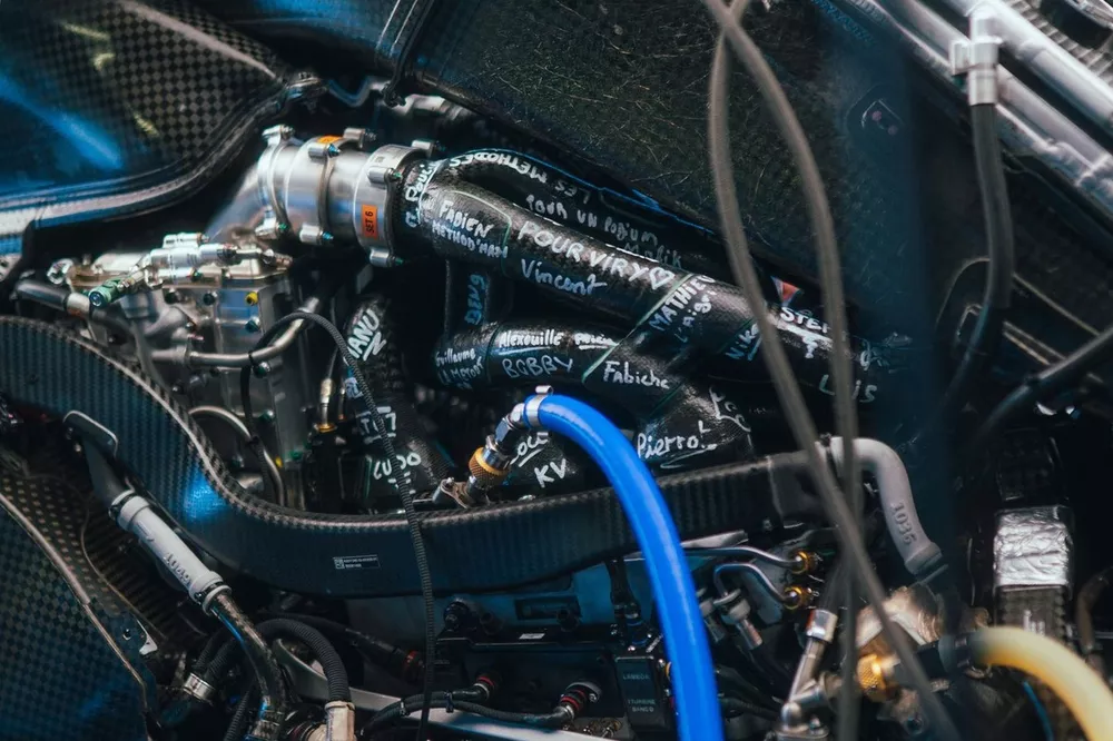 V6 Hybrid Power Unit Alpine