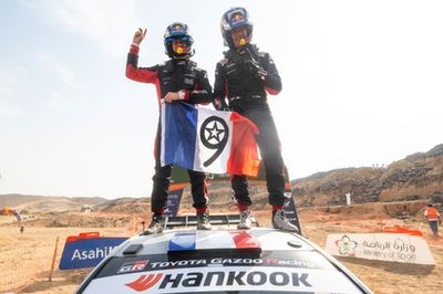 Ogier logra su noveno título del WRC en Arabia Saudita e iguala a Loeb