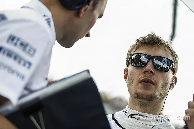Paul Williams, Race Engineer, Williams F1, with Sergey Sirotkin, Williams Racing
