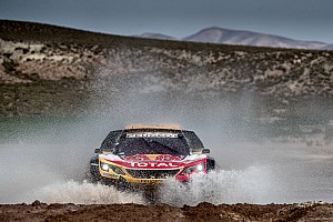 Peterhansel acepta que no alcanzará a Sainz