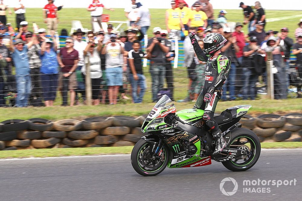 Race winner Alex Lowes, Kawasaki Racing Team