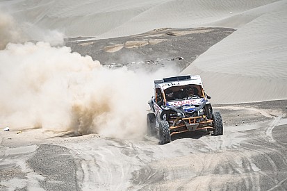 Francisco López y Reinaldo Varela pelean por el triunfo del Dakar