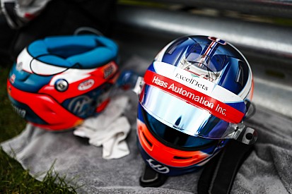 Grosjean 2019-es F1-es sisakja: pompás lett