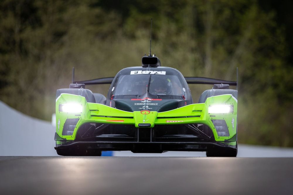 #4 Floyd Vanwall Racing Team Vanwall Vandervell 680: Tom Dillmann, Esteban Guerrieri, Jacques Villeneuve