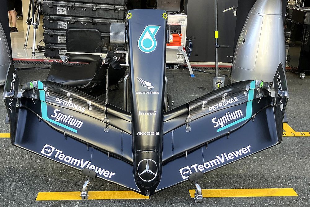 Alerón delantero Mercedes W14