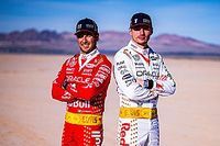 VIDEO: Checo P&eacute;rez y Verstappen vestir&aacute;n de Elvis Presley para Las Vegas