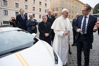 La sequ&iacute;a de Ferrari que fue hist&oacute;rica con el Papa Francisco