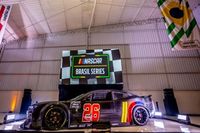 NASCAR Brasil lança oficialmente novo carro para temporada 2026