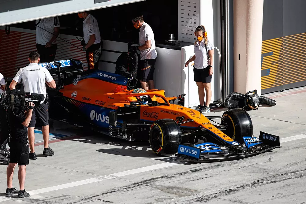 Daniel Ricciardo, McLaren MCL35M, leaves the garage