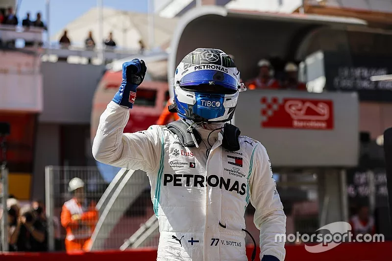 Pole Sitter celebrates Valtteri Bottas, Mercedes AMG W10