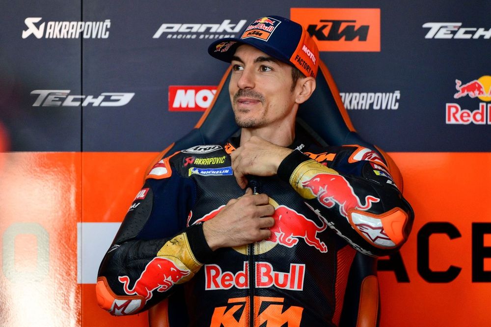 Maverick Vi&ntilde;ales, Red Bull KTM Tech 3