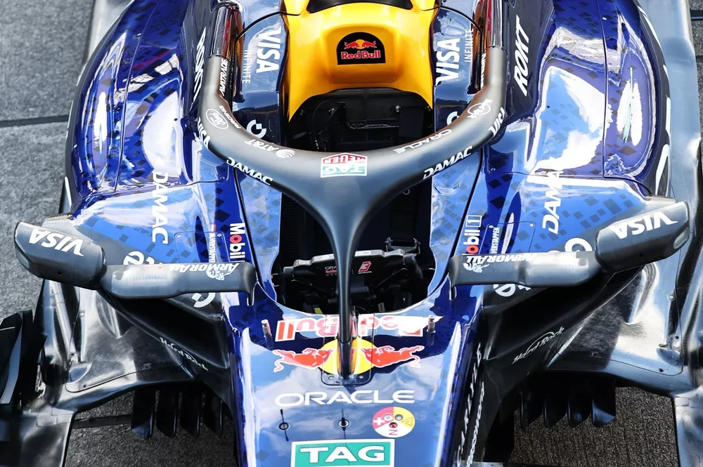 Dettaglio delle pance della Red Bull RB22