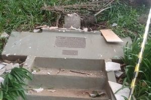 Busto de Jos&eacute; Carlos Pace &eacute; danificado no Aut&oacute;dromo de Interlagos