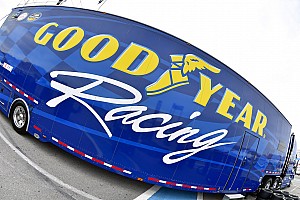 WORK Crag XTRAPN6 GOODYEAR NASCAR ハイエース グッドイヤー USモデル!! GOODYEAR EAGLE #1 NASCAR 200系