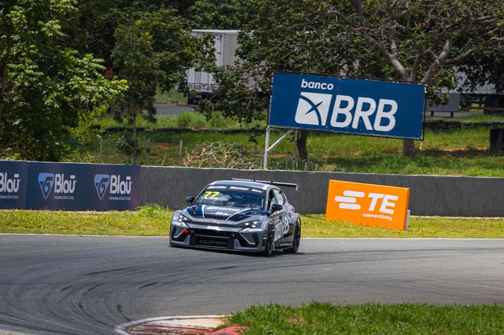 Raphael Reis na etapa de Curvelo da TCR South America 2026.