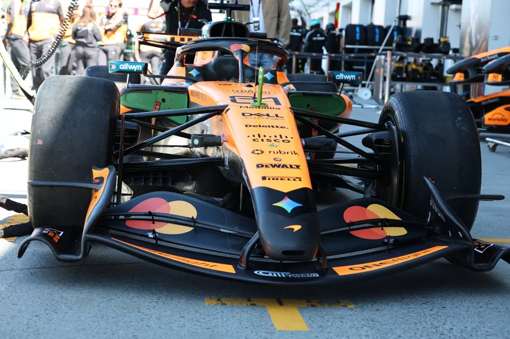 Detalles del McLaren MCL40 