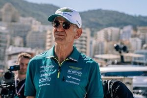 Helmut Marko tiene dudas sobre Newey como jefe de equipo: "no es su punto fuerte"