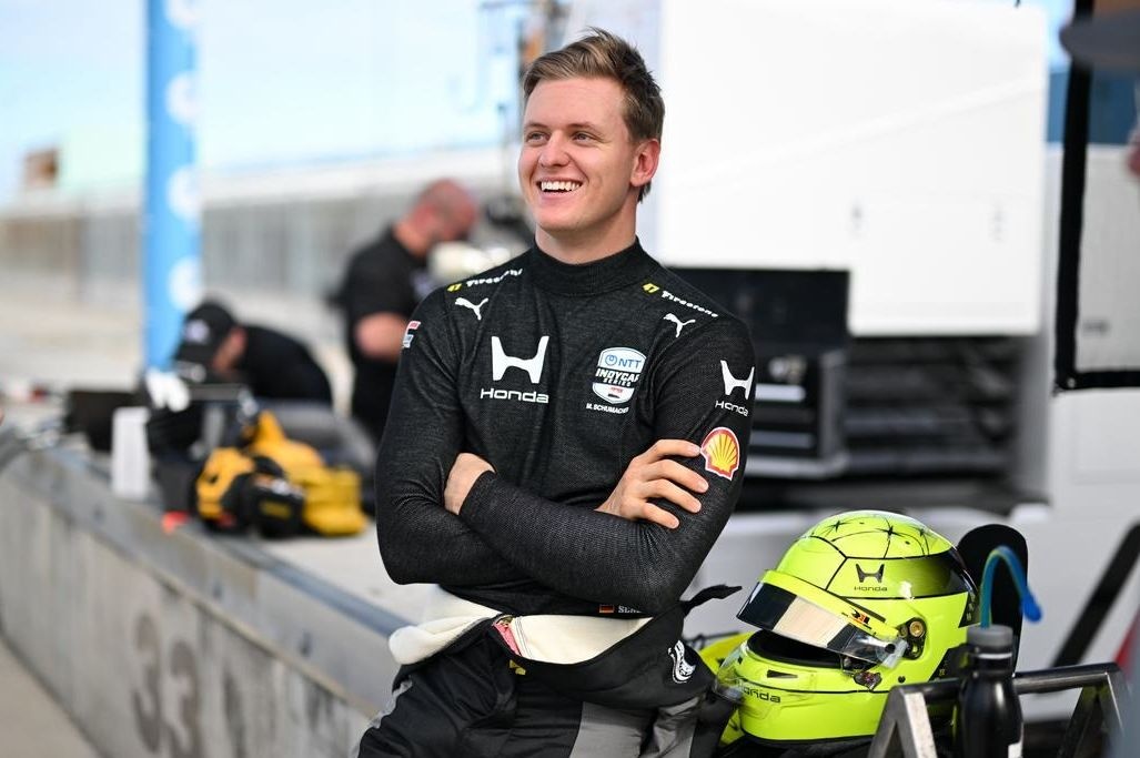 Mick Schumacher found the limit “pretty early” in maiden oval test