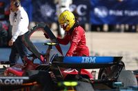 Hamilton explica el susto de la &uacute;ltima vuelta: "Casi pierdo la posici&oacute;n con Piastri"