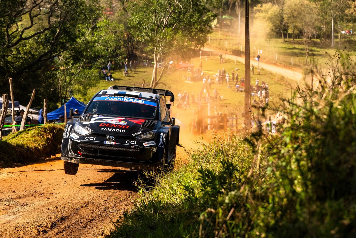 Fourmaux puncture hands Rovanpera Rally Paraguay lead