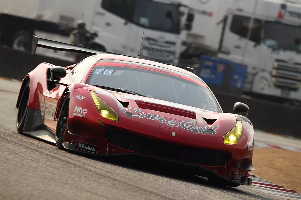 #9 PACIFIC Hololive NAC Ferrari