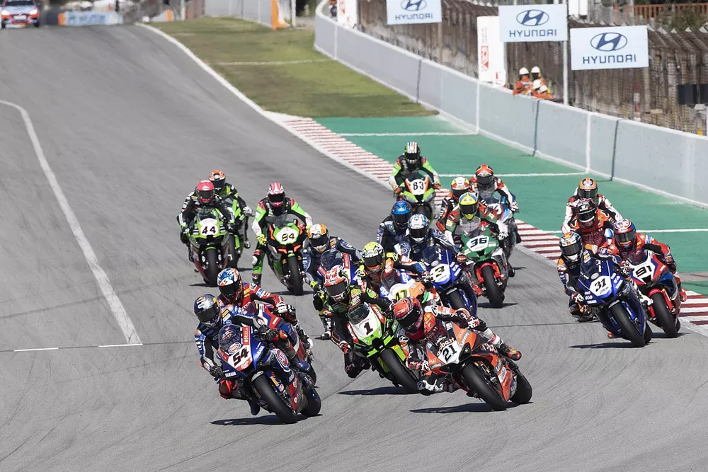 Toprak Razgatlioglu, PATA Yamaha WorldSBK Team, Michael Ruben Rinaldi, Aruba.It Racing - Ducati, Jonathan Rea, Kawasaki Racing Team WorldSBK, Race start