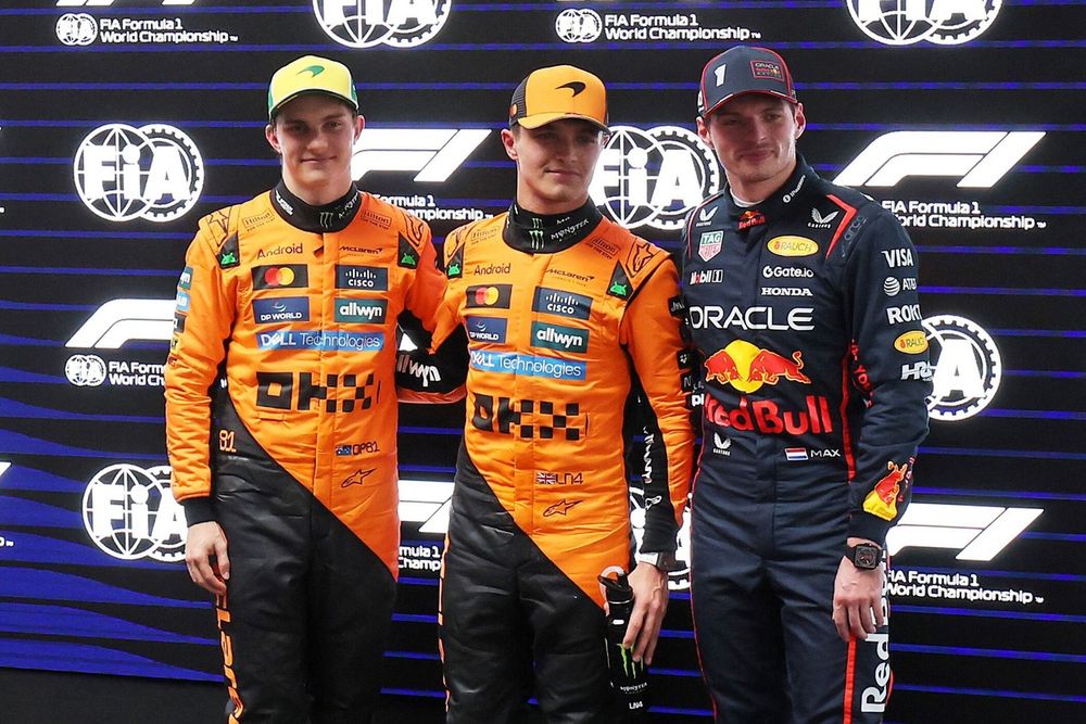 Lando Norris, McLaren, Oscar Piastri, McLaren, Max Verstappen, Red Bull Racing