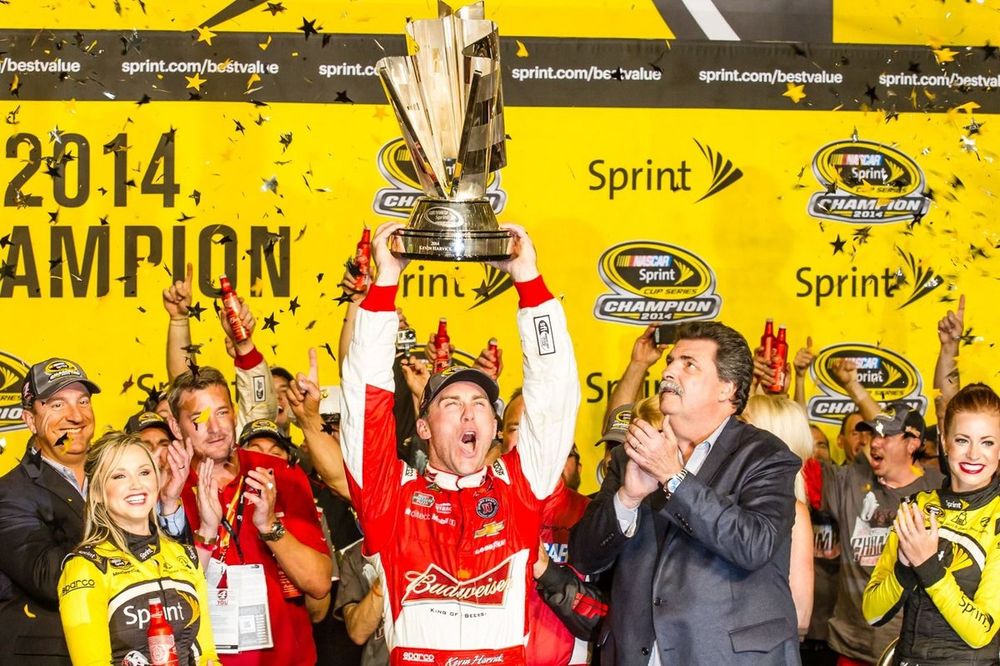 Kevin Harvick, campe&oacute;n de la Copa NASCAR 2014