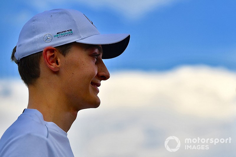 Russell: “Mijn prestaties leggen druk op Mercedes”