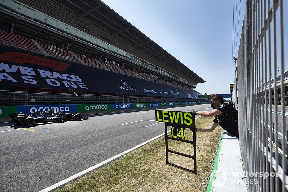 Lewis Hamilton, Mercedes F1 W11 EQ Performance